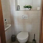 Várlak *