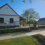 Várlak * Varbalog