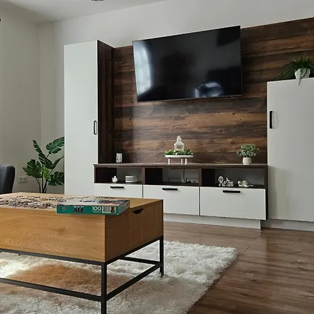 Varlak Apartment