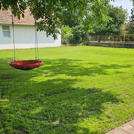 Várlak *
