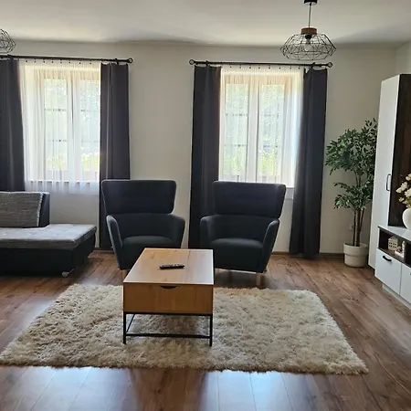 Varlak Apartment Varbalog