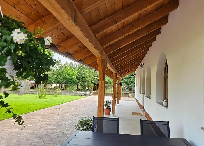 شقة Varlak Varbalog